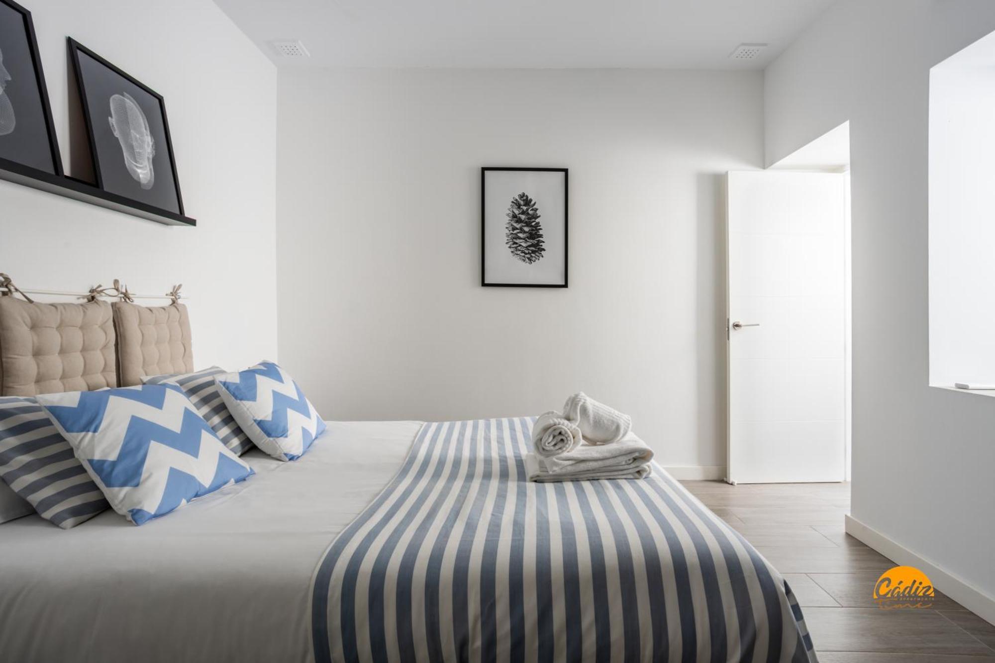 Atico Catedral By Cadiz Time Apartment Bagian luar foto